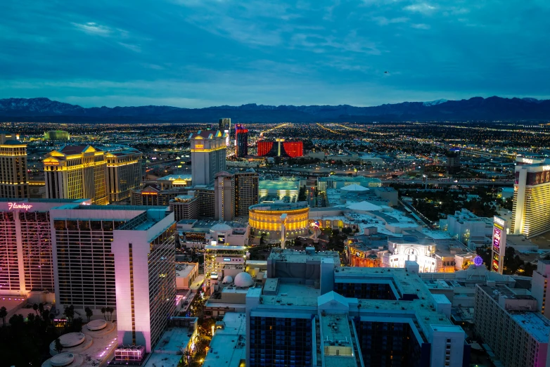 a full view of the city with buildings, skyscrs and other buildings