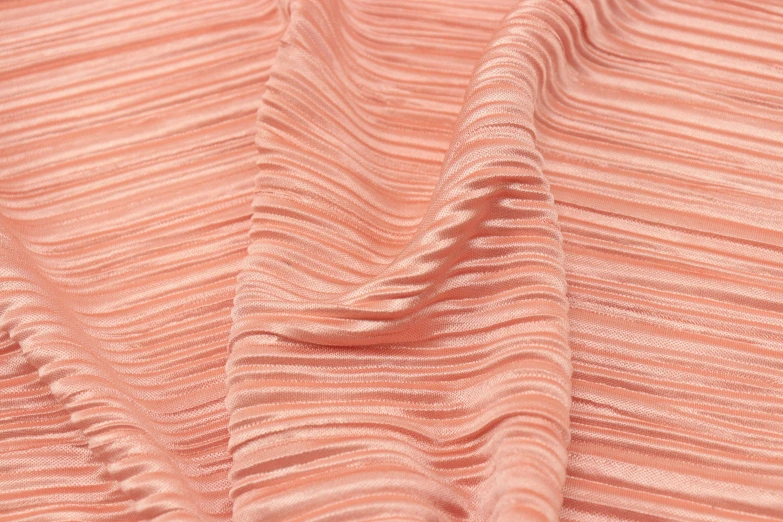 the pattern of wavy wavy lines of fabric