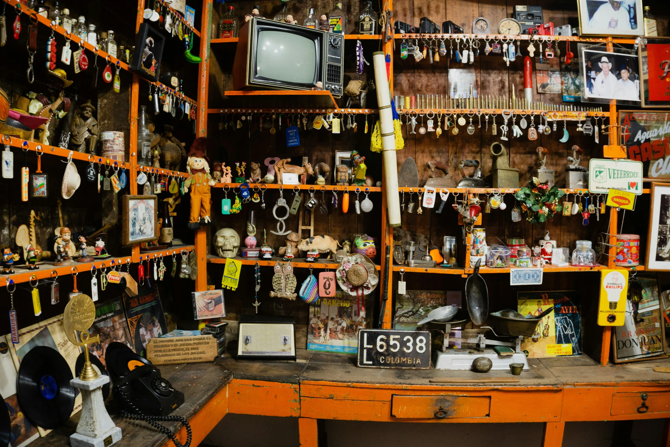 a room filled with many different types of items