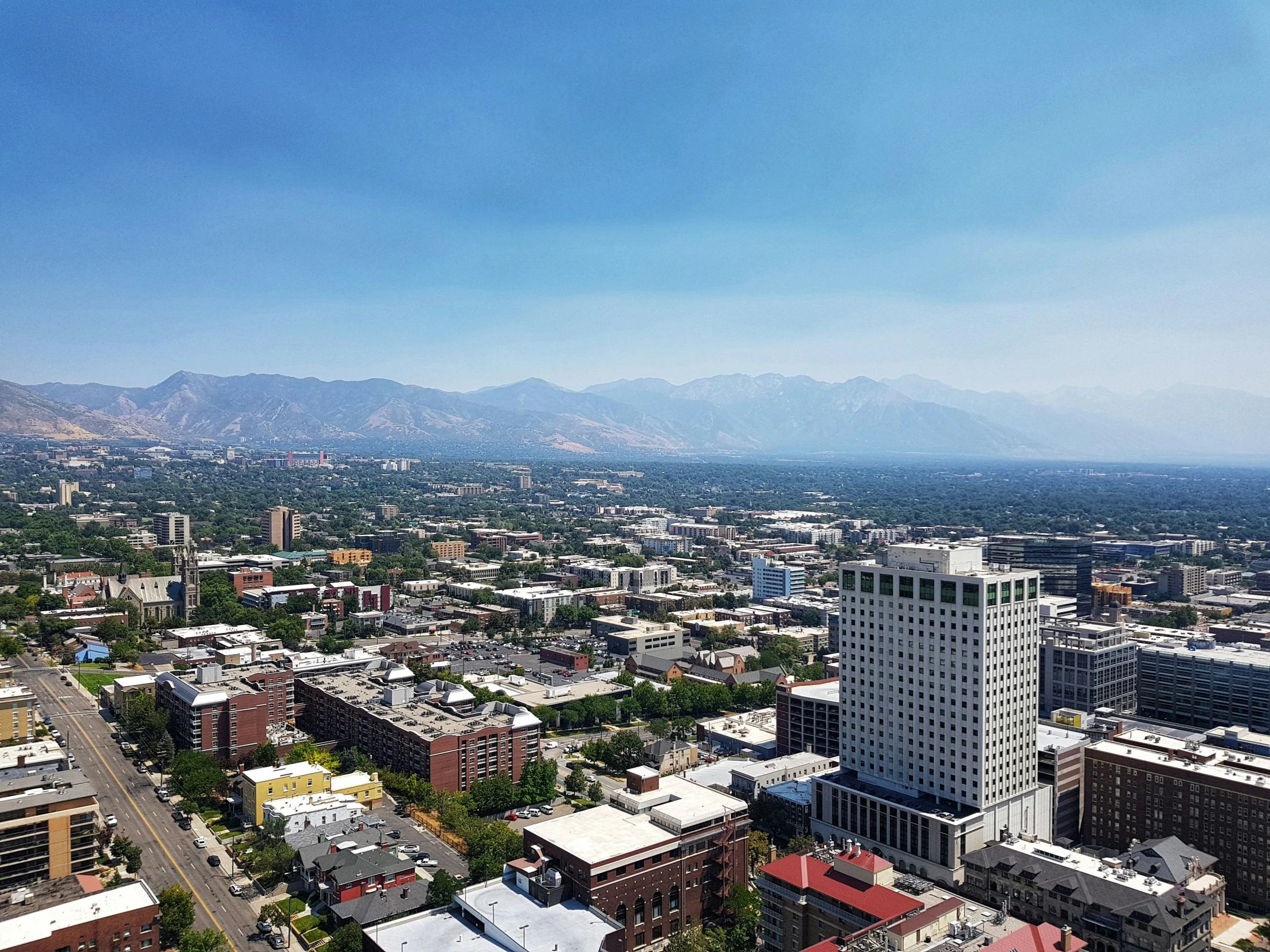 a city that has several buildings in it