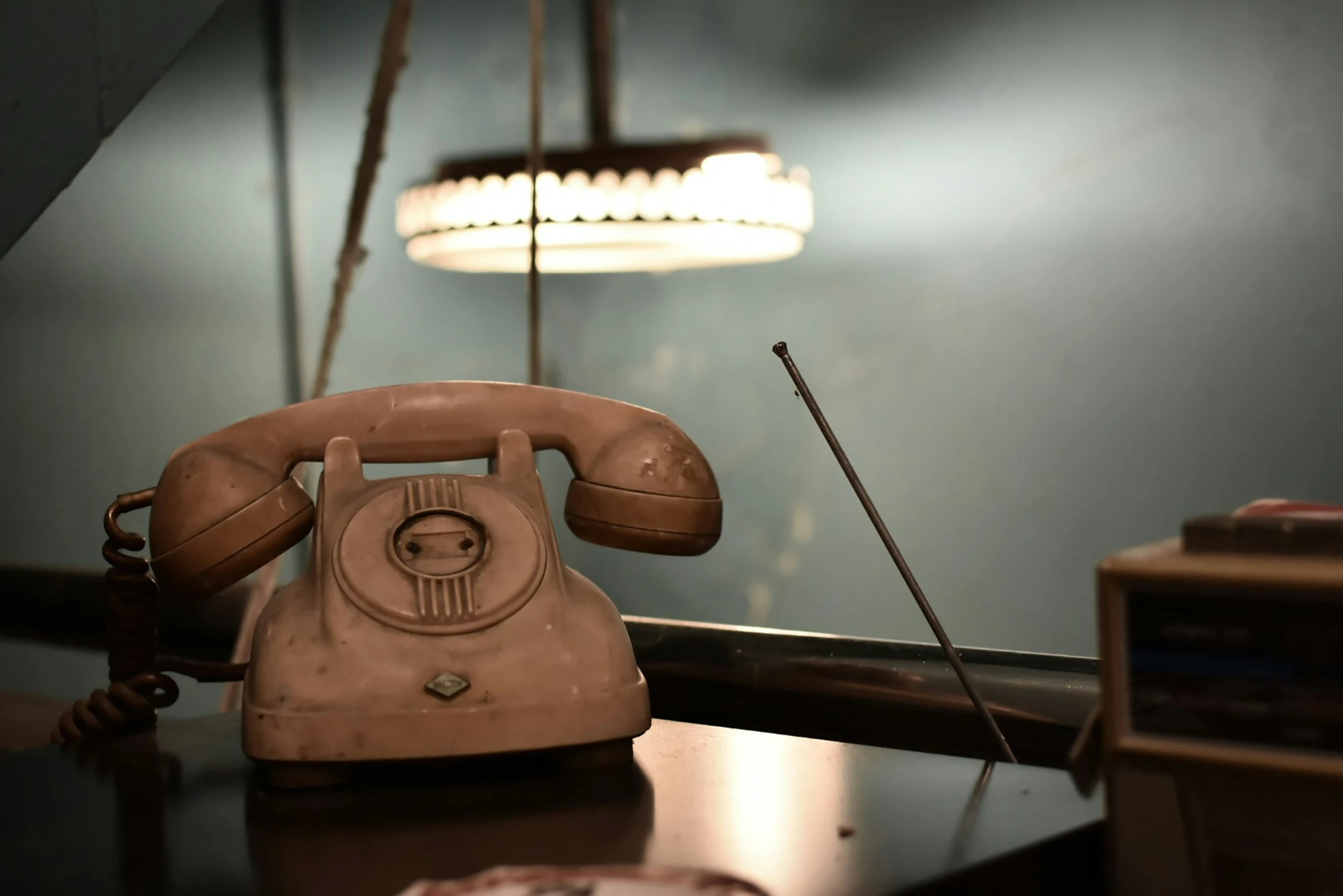 a phone that is sitting on a table