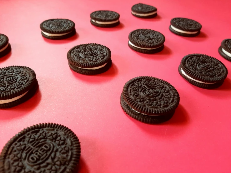 a table with various cookies on top of it