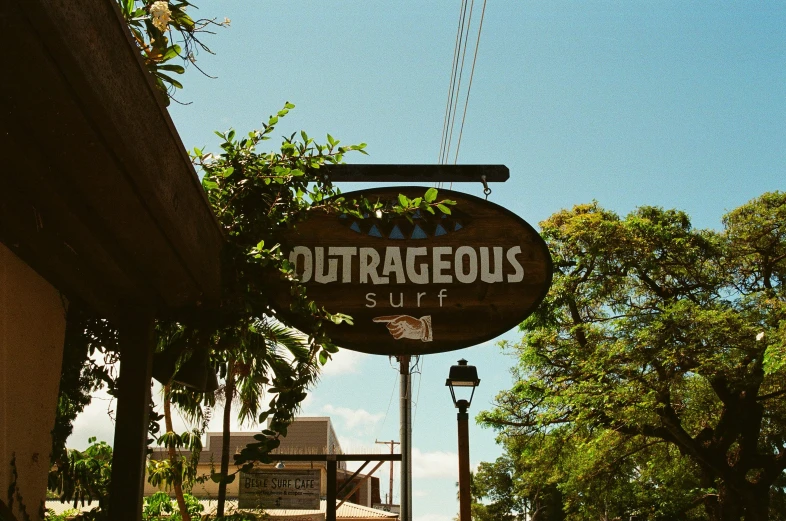 a sign that is above the entrance to a restaurant