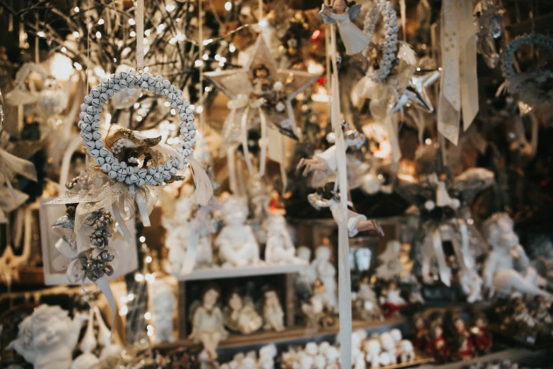 a bunch of ornaments hanging from the ceiling