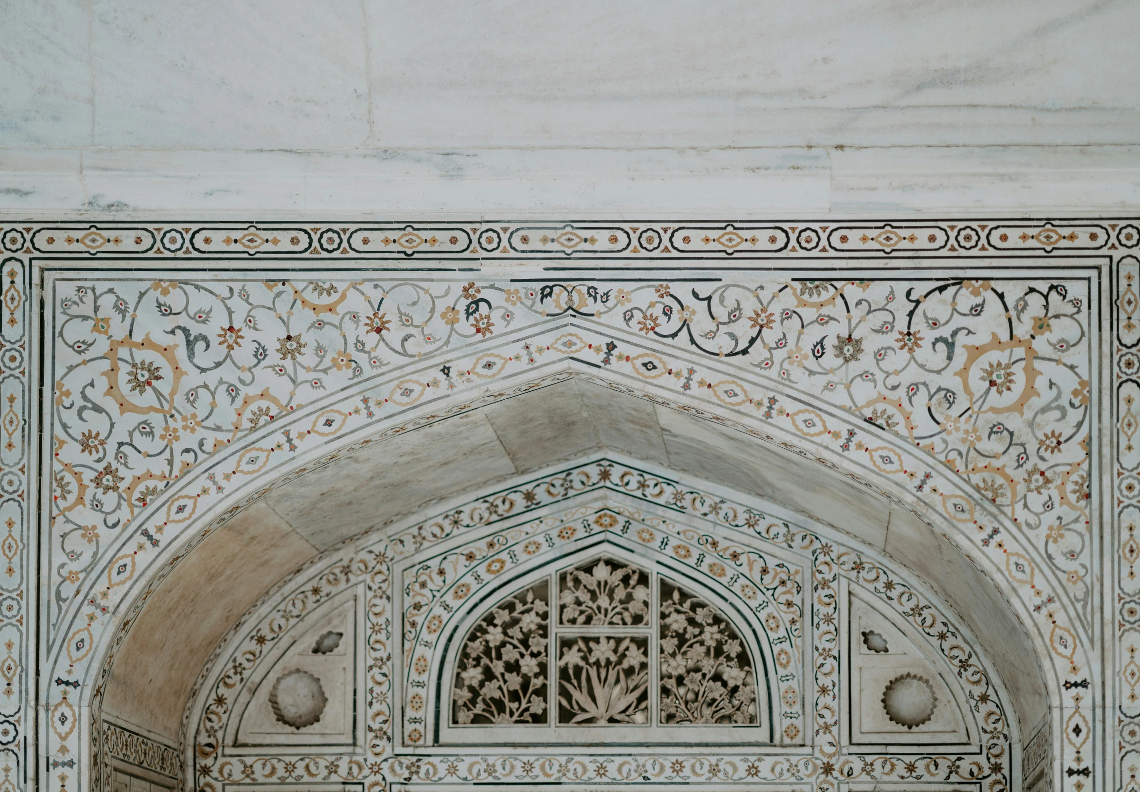 painting of ornate design on the wall of a building