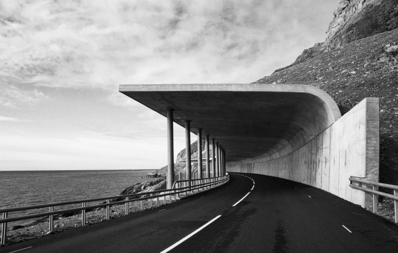 a street going up into the side of a mountain