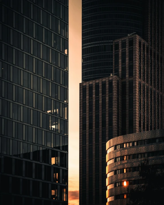 a night time view of buildings in the city