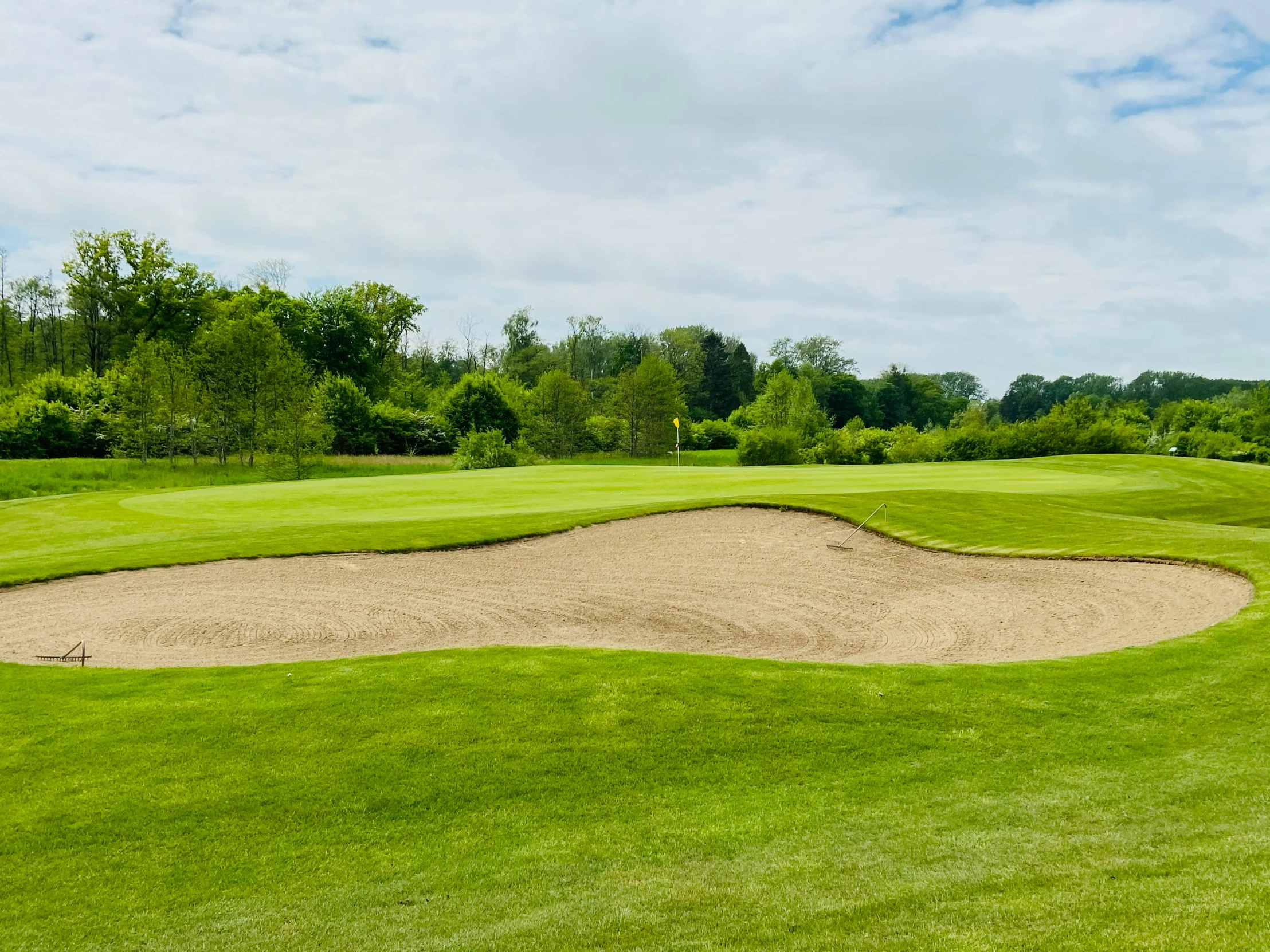 the hole 14 golf course is made out of sand