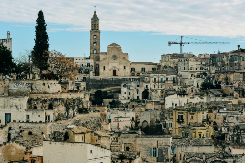 a picture of an area with a lot of buildings and an object in the distance