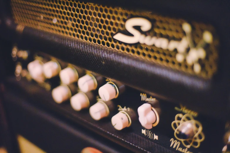 the back end of an amp with s on it