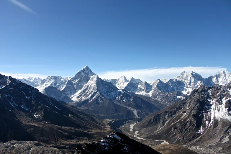 this is a po from the top of a mountain