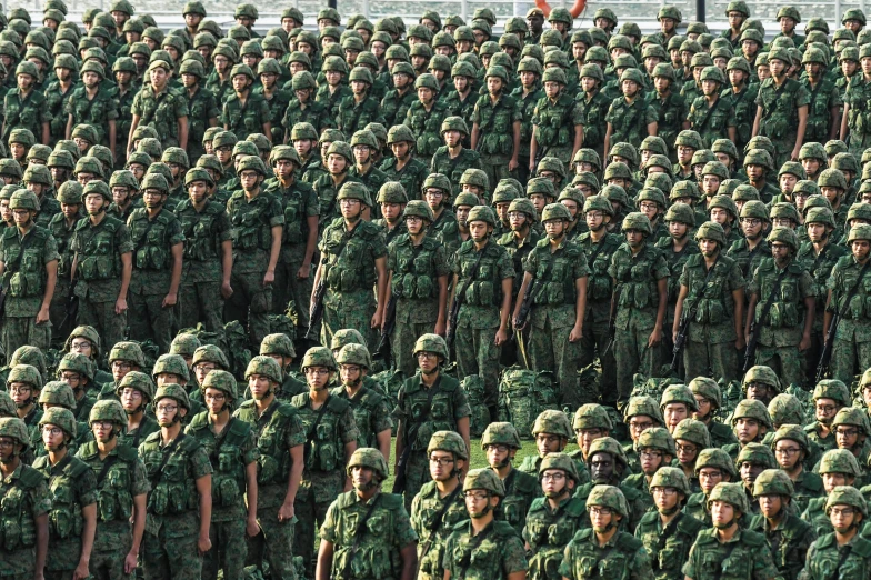 there is a huge group of soldiers in the army