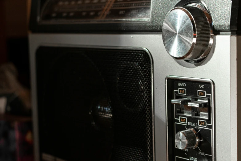 a very close up view of an old electronic device