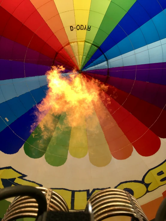 a  air balloon that is up close