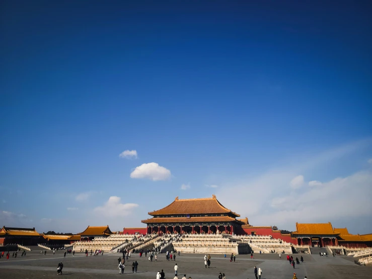 the tourists and visitors are on the stairs of the forbidden city