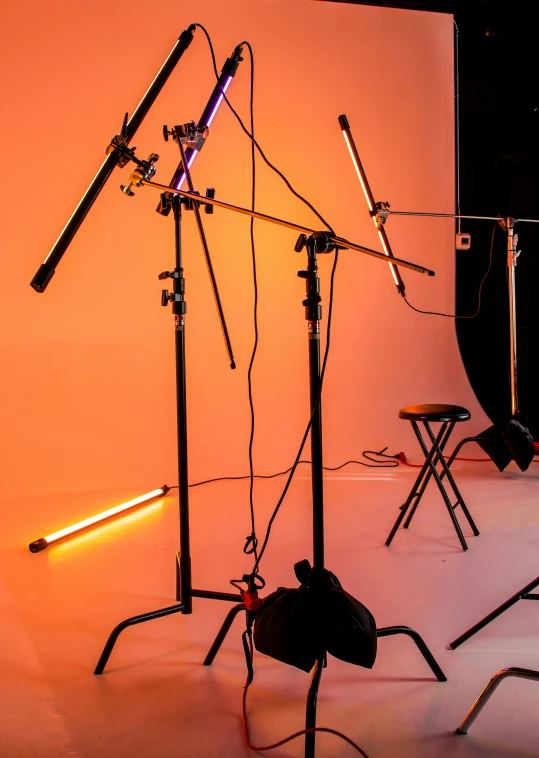 a bunch of lighting equipment sitting on the ground