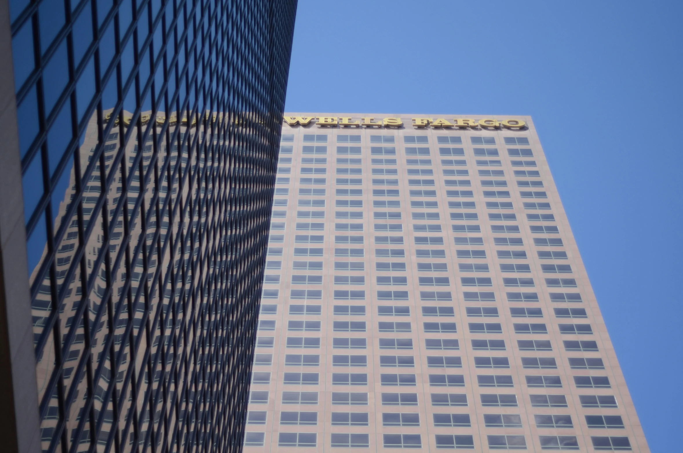 the building has a large sign on top of it