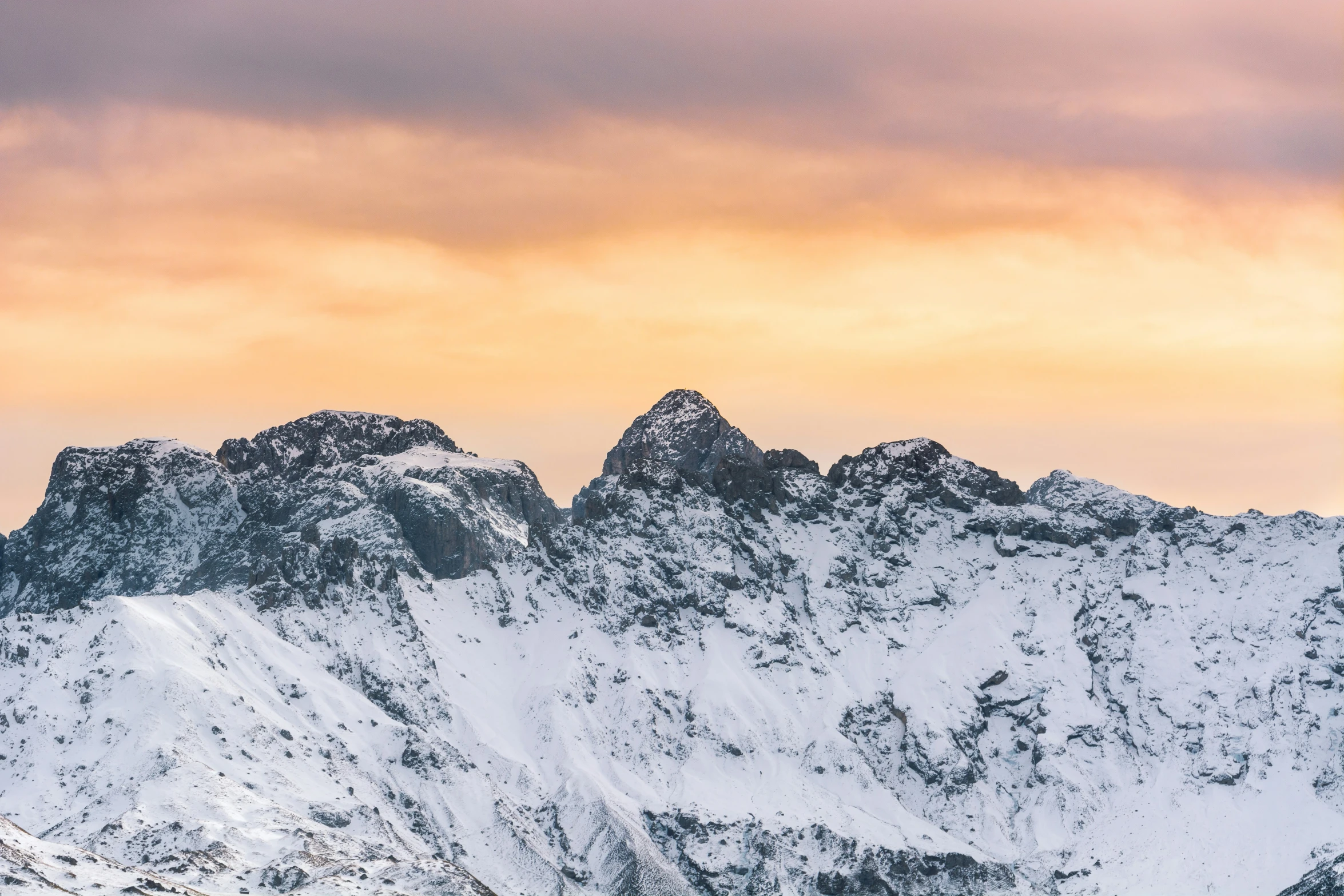 a landscape po of snowy mountain ranges