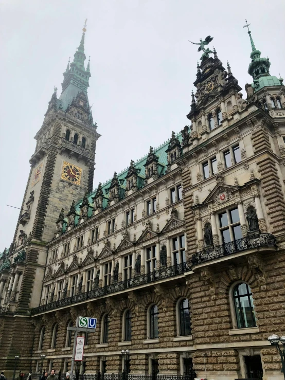 there are two large towers and an ornate building