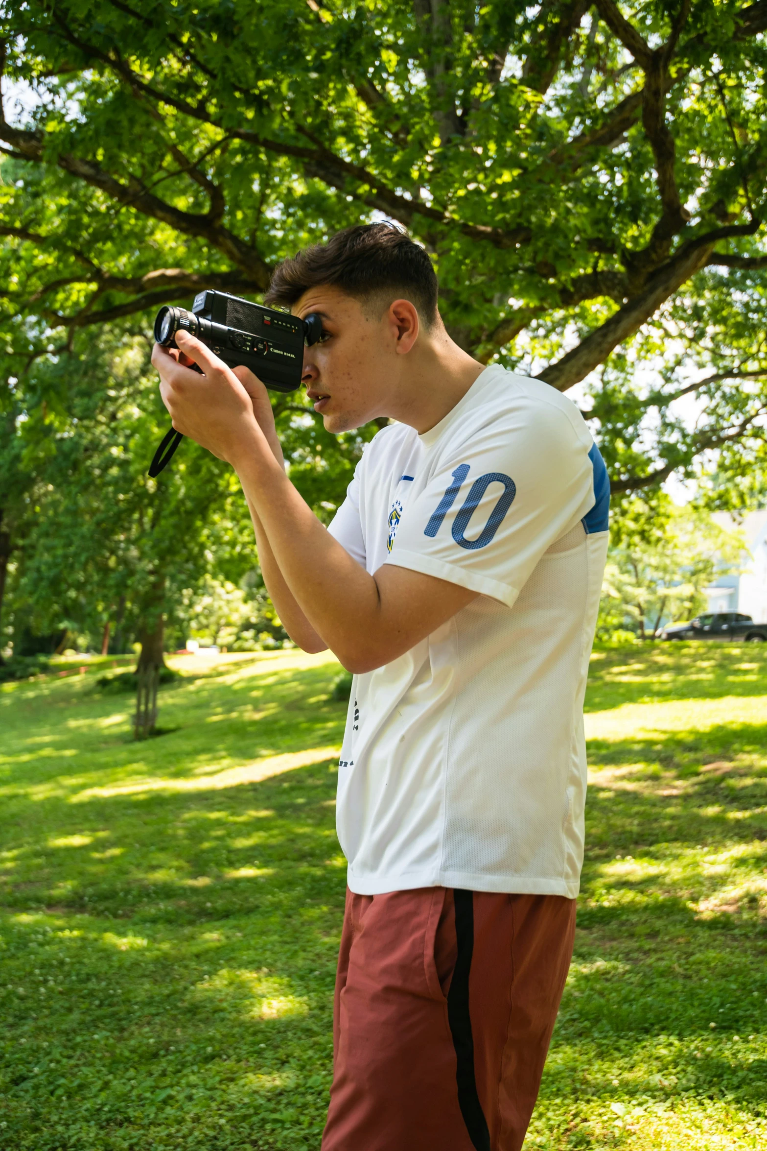 a man is taking a po of himself with a camera