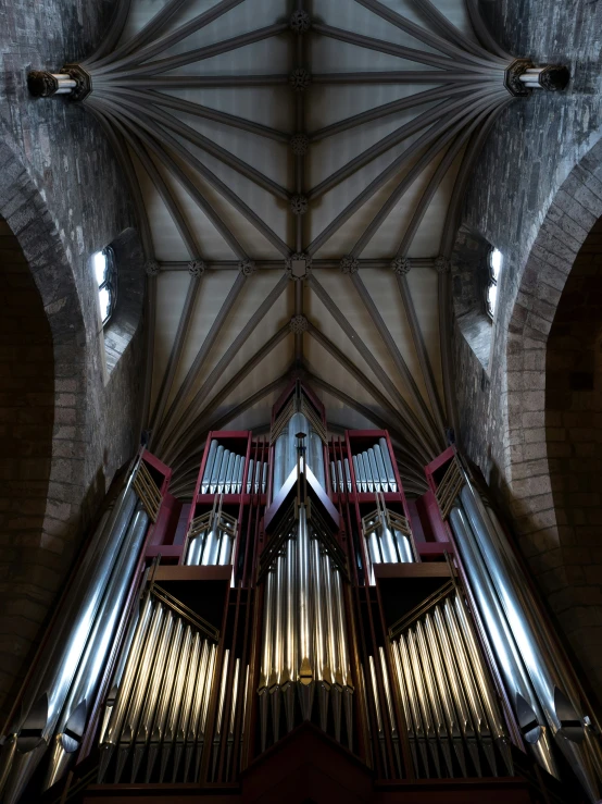 an up - close view of the organ and pipes of a church