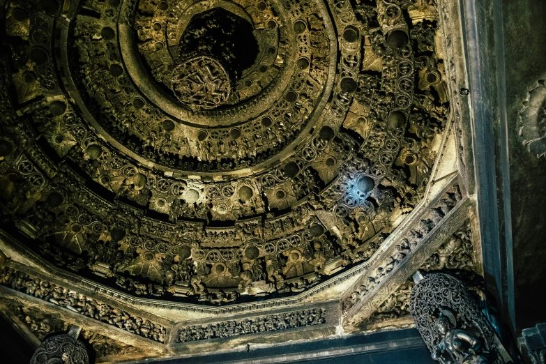 a very pretty looking ceiling in a building