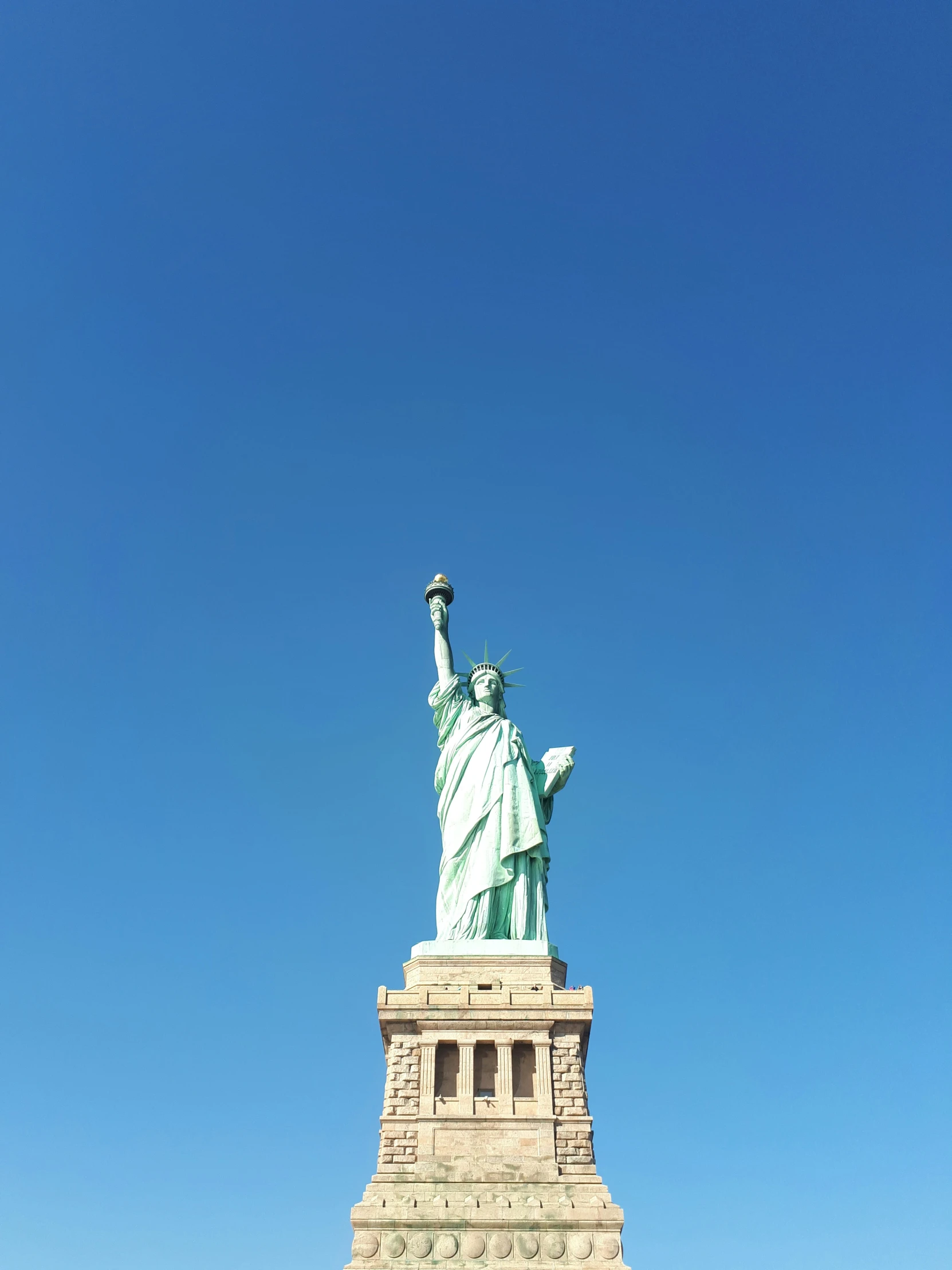 the statue of liberty in new york stands tall