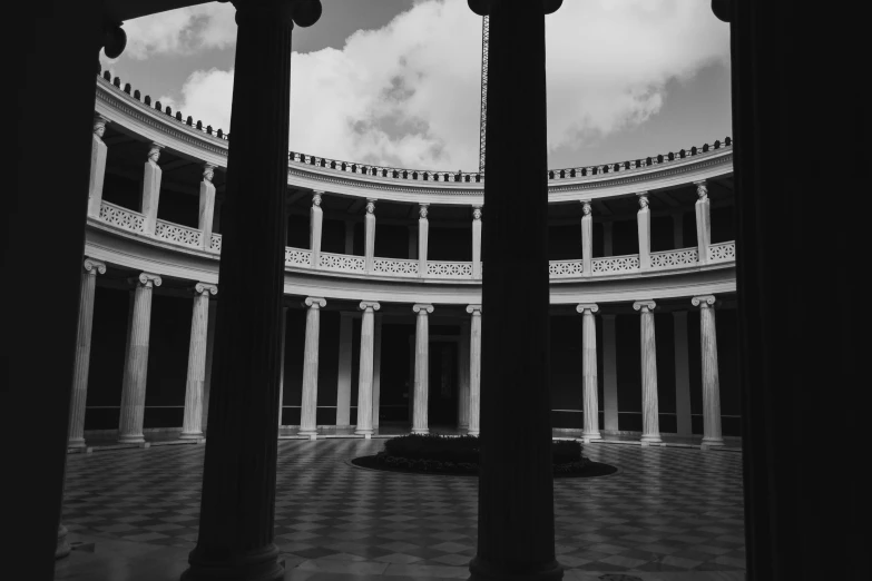 an empty room with columns in it