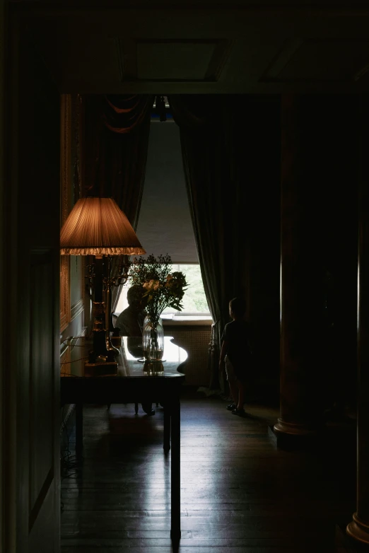 an empty table is shown in a dark room