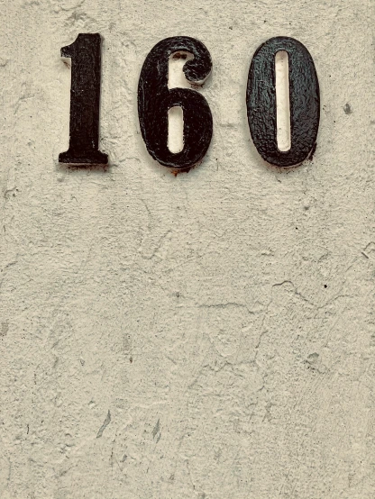 a close up of an digits with the number 18