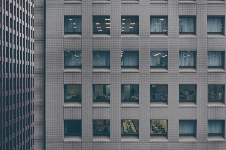 a building that has some windows in it