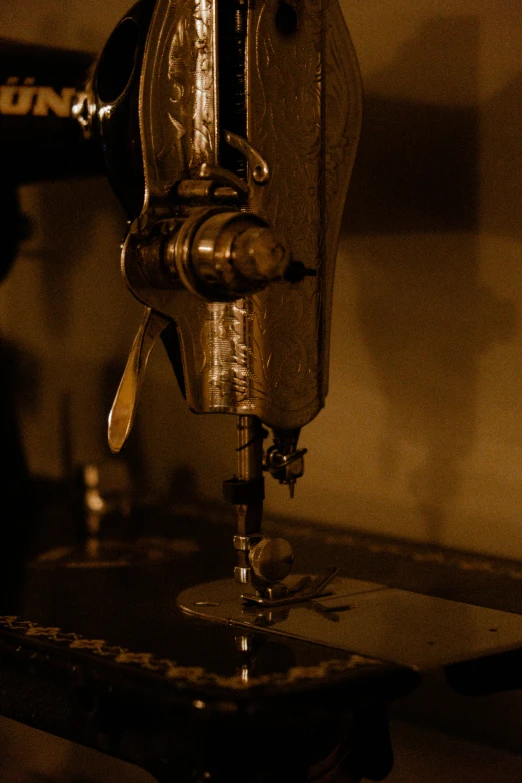 the top portion of an old fashioned machine