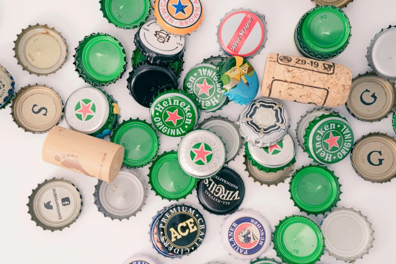 there are many different styles of beer bottle caps