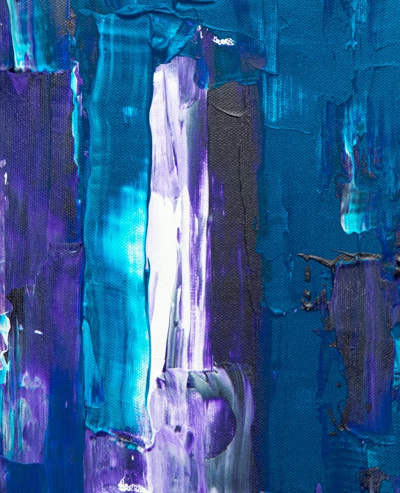 the blue wall has very thin purple and blue layers