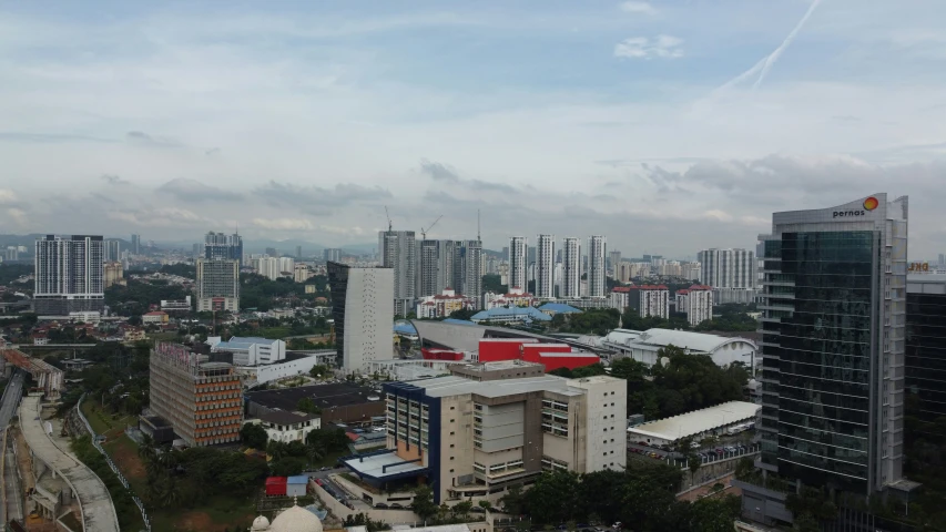 an image of a cloudy sky in the city