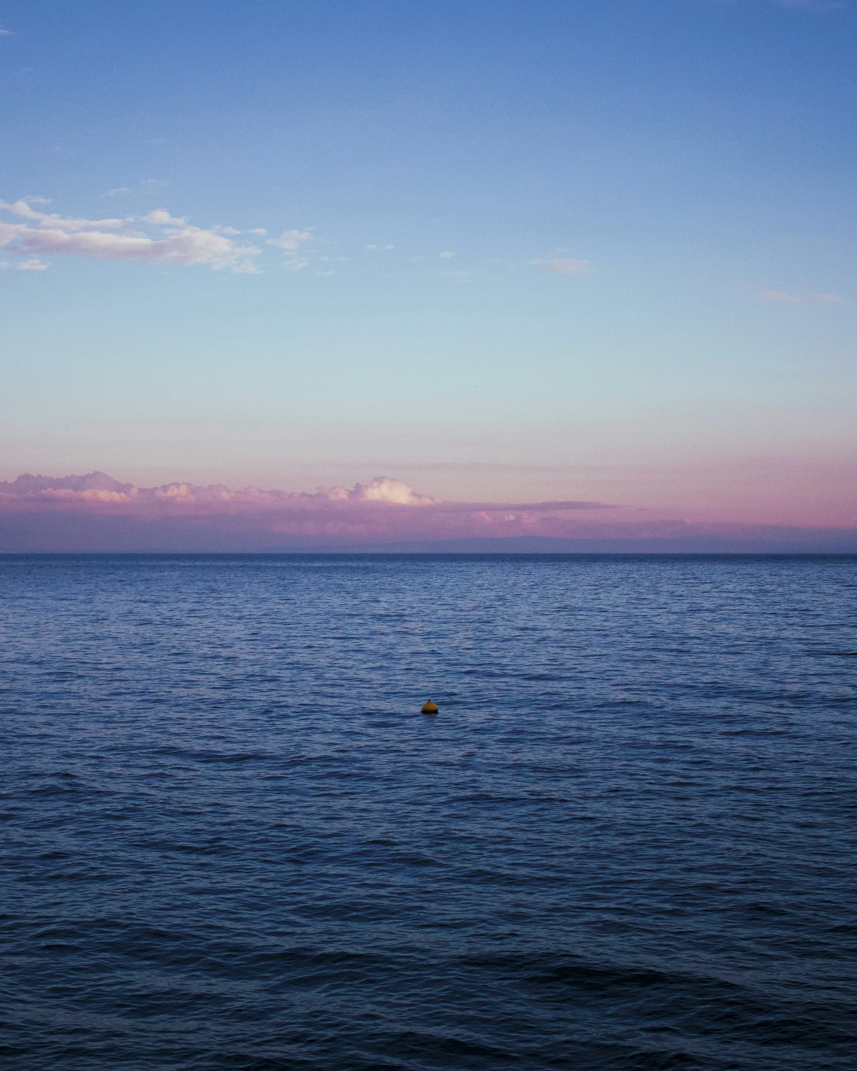 a beautiful ocean scene, with the sun shining down