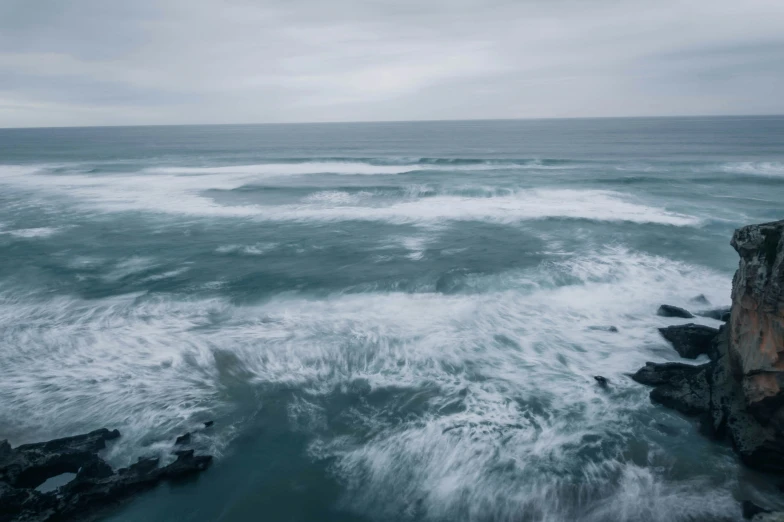 the ocean is choppy to show how strong waves can break