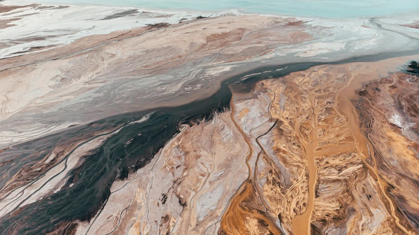 an image of an aerial view of a lake