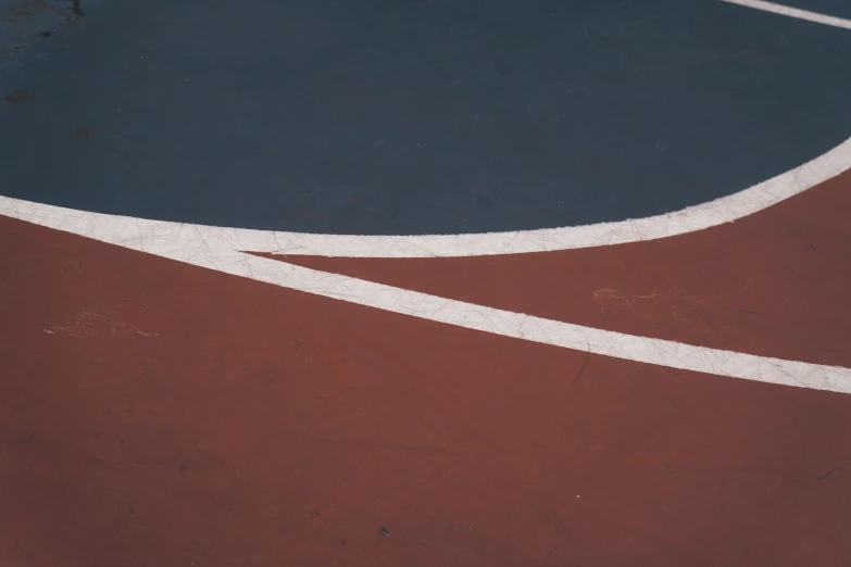 a closeup of the bottom of a tennis court