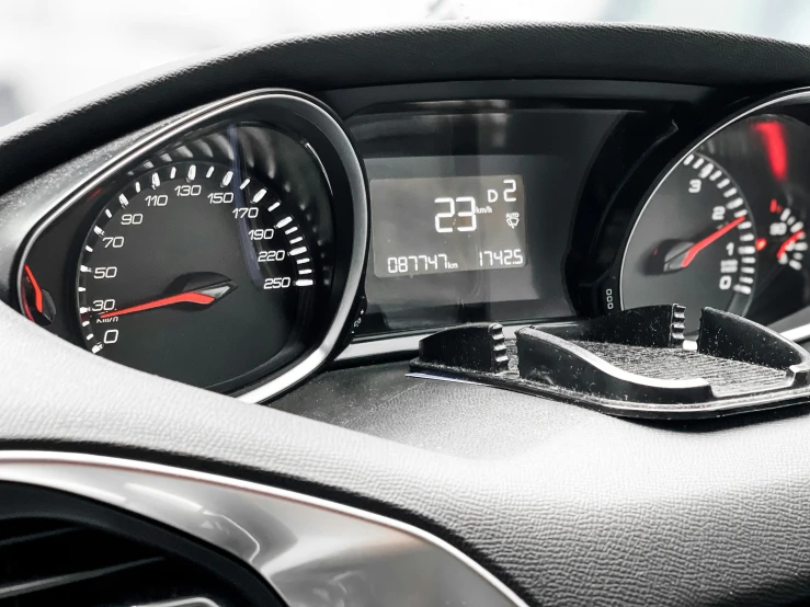 a po showing different gauges on the dash board