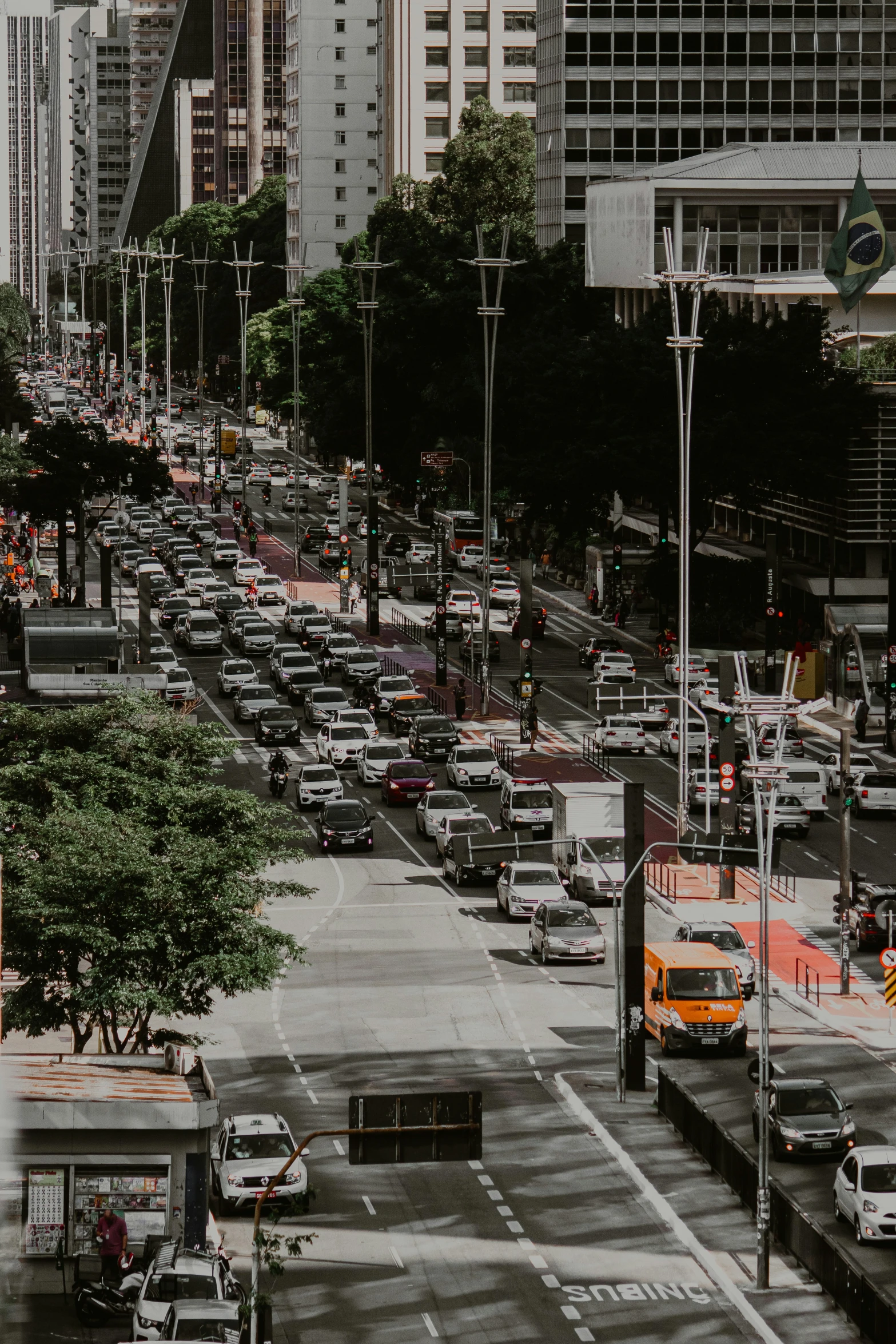 this picture shows a busy intersection with traffic