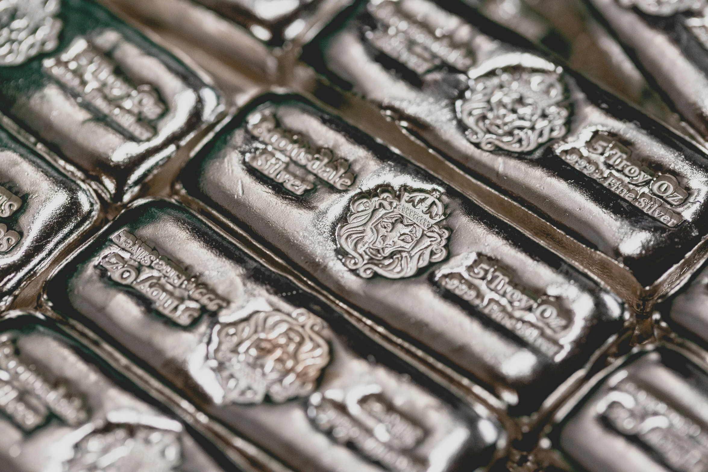 some kind of silver bar on a table