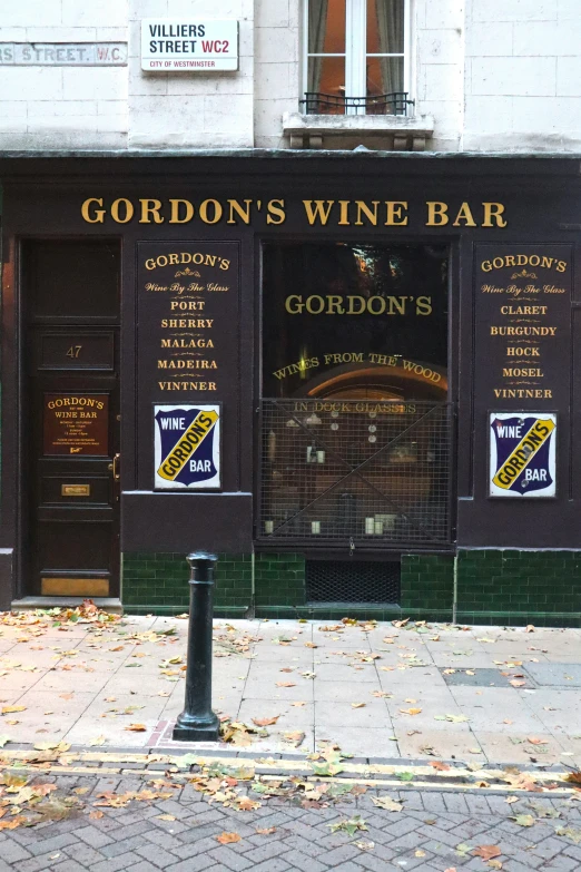 the front of gordon's wine bar is shown