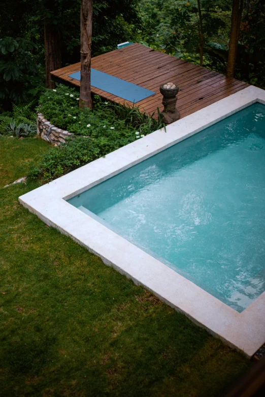 an outdoor  tub that looks like it is outside