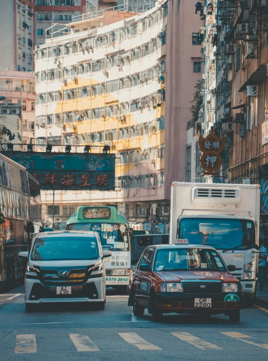 the vehicle traffic moves very quickly through the city