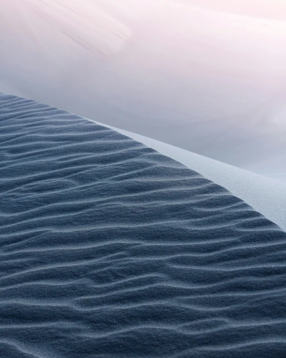 the dunes and sand at an outdoor area