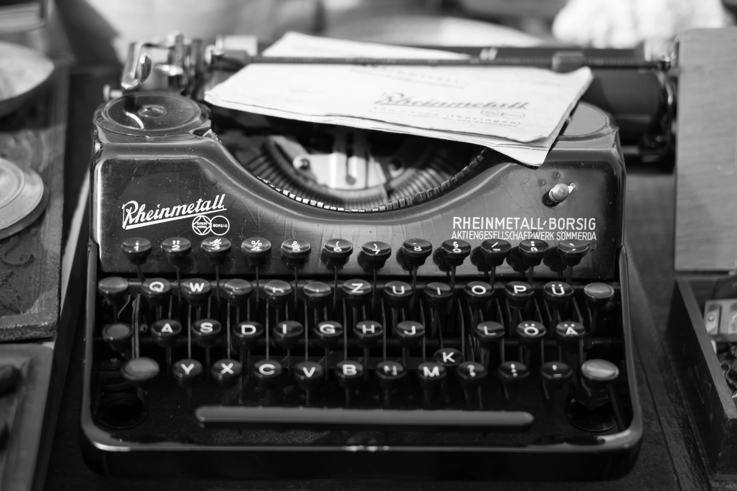 a black and white po of a typewriter