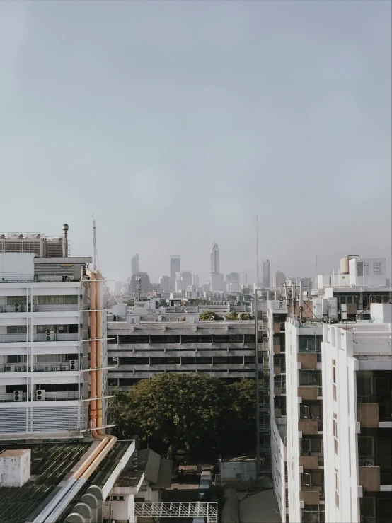 a skyline of high rise buildings with a few skyscrs