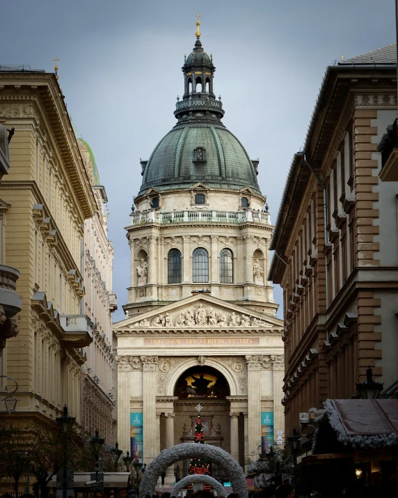 a building has a dome near the entrance