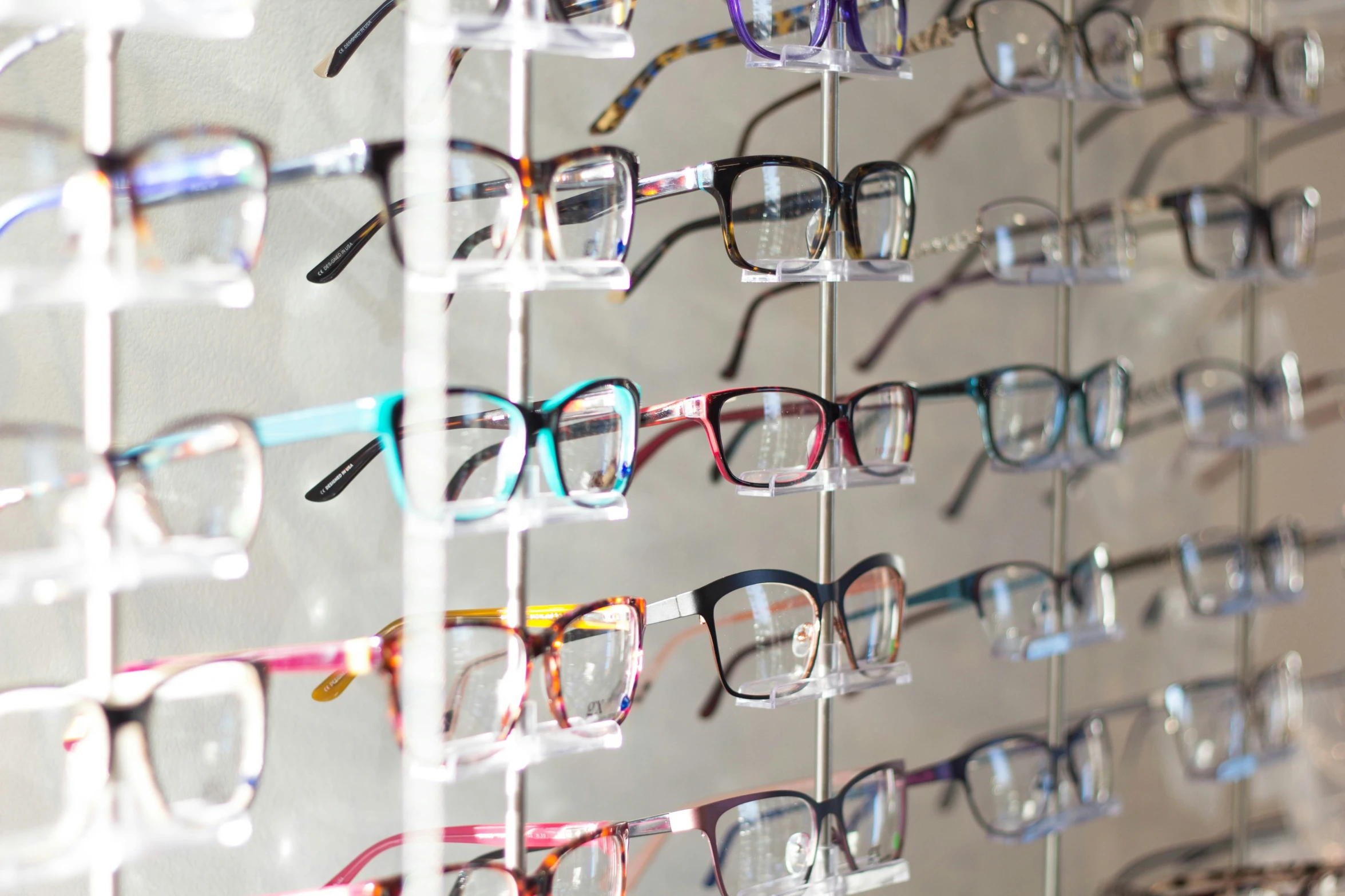 many pairs of glasses are in the shape of glasses